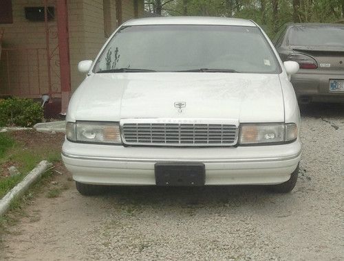 1994 chevrolet caprice classic-low miles 134k-low reserve!