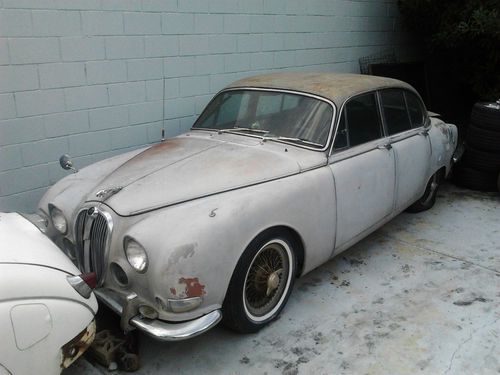 1965 jaguar 3.8 s-type automatic bench seat - dry car, runs good driver project.