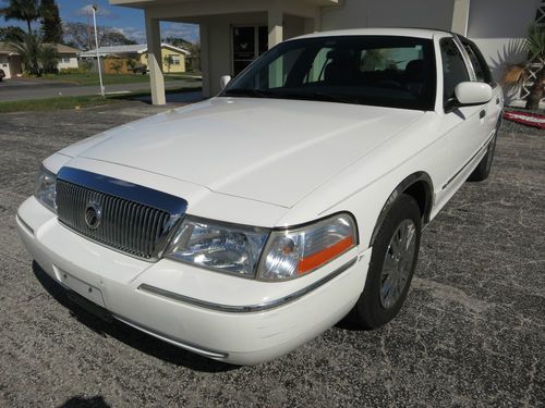 2005 mercury grand marquis gs sedan 4-door 4.6l