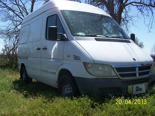 2005 dodge sprinter 2500  118in wheelbase hightop