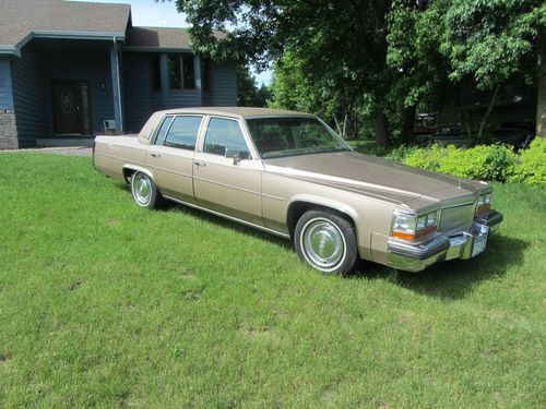 1980 cadillac deville base sedan 4-door 6.0l 51,000 miles no reserve