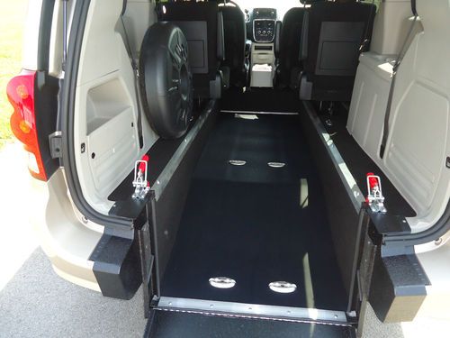 2013 DODGE GRAND CARAVAN WHEELCHAIR/HANDICAP RAMP VAN REAR ENTRY CONVERSION, US $27,200.00, image 4
