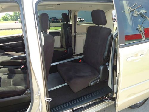 2013 DODGE GRAND CARAVAN WHEELCHAIR/HANDICAP RAMP VAN REAR ENTRY CONVERSION, US $27,200.00, image 10