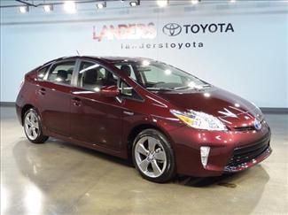 2013 purple prius three! nav, leather back up cam