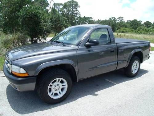 2004 dodge dakota sport,4.7l v8, rare special order, 31000 miles, fast, mint