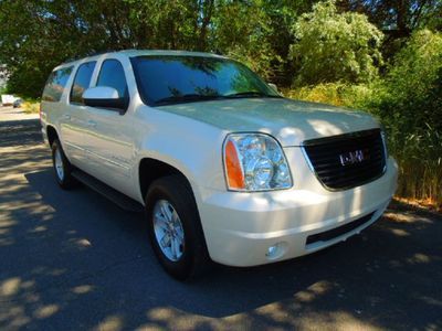 Pearl yukon xl slt, dual factory dvd, sunroof, back-up camera, only 6k miles