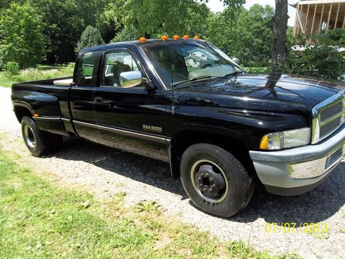 1995 dodge ram 3500  slt cummins turbo diesel