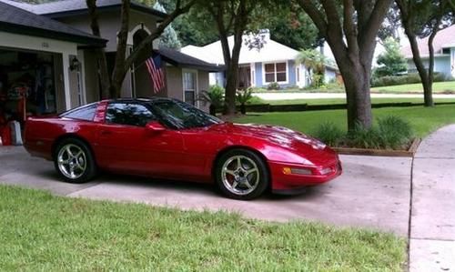 1995 chevrolet corvette base hatchback 2-door 5.7l