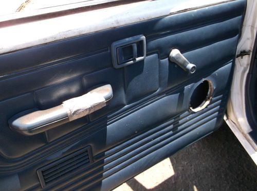 1989 Nissan Pick Up, NO RESERVE, image 10