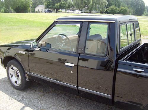 Nissan 720 Engine rebuilt, new paint, 23 mpg!, image 11