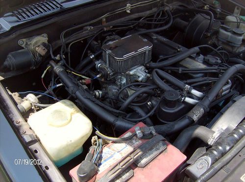 Nissan 720 Engine rebuilt, new paint, 23 mpg!, image 21