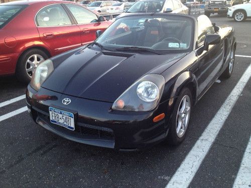 2000 toyota mr2 spyder base convertible