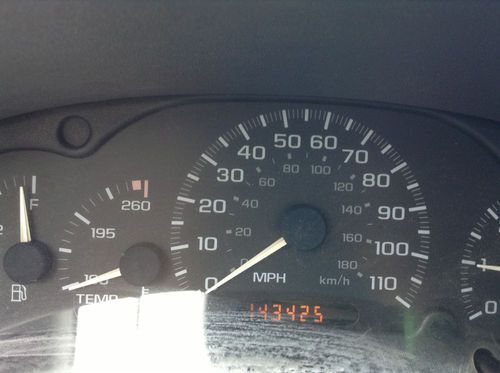 2000 chevrolet cavalier z24 convertible 2-door 2.4l