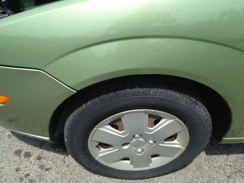 2007 Ford Focus SE Sedan, Power window/locks, Salvage, Damaged, Rebuildable, image 11