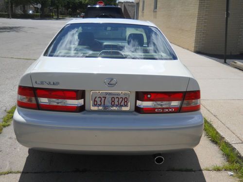2000 Lexus ES300 Base Sedan 4-Door 3.0L, image 4