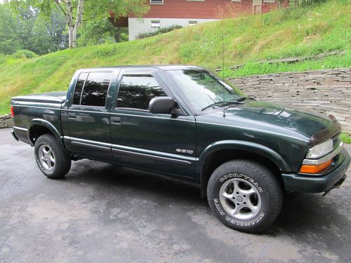 2003 chevy s10 crew cab 4x4 good running smooth shifting clean pick-up 26mpg!!!