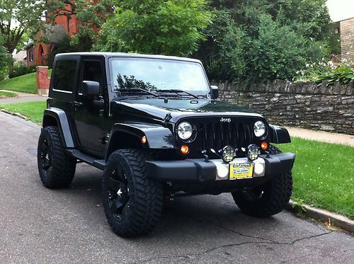 2009 jeep wrangler sahara custom lifted beach or snow this jeep rocks