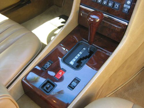 1989 Mercedes Benz 560SL LOW mileage, image 17