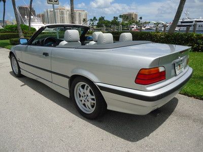 Florida 99 323i convertible 30,832 orig miles 1-owner clean carfax no reserve