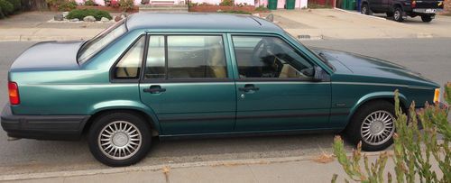 1994 volvo 940 t sedan 4-door 2.3l