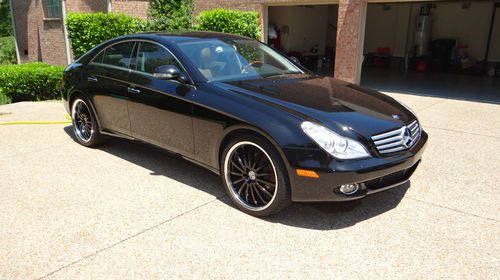 Like new, black with camel interior &amp; custom 20" wheels