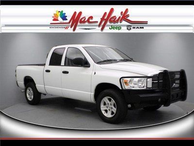 We finance white 4x4 4wd v8 5.7l crew cab good carfax cd player pickup