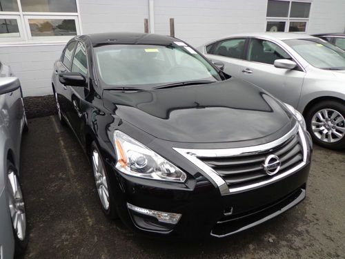 2013 nissan altima s sedan 4 door 3.5l dramatic discount!!