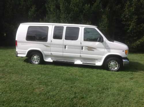 2001 ford e-150 starcraft series handicap wheelchair van