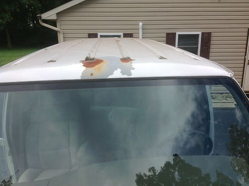 2001 Ford E-150 Starcraft Series Handicap Wheelchair Van, image 10