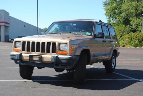 Jeep cherokee 4dr sport 4x4 clean cold a/c automatic- fully serviced!