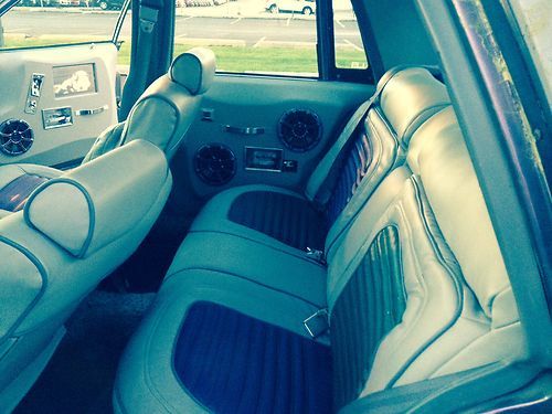 1989 Chevrolet Caprice Classic LS Brougham Chamelion paint Fiberglass dash, image 6