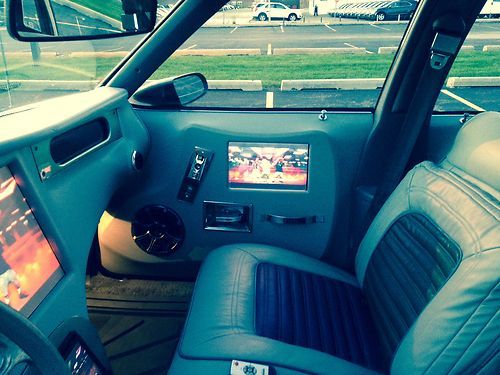 1989 Chevrolet Caprice Classic LS Brougham Chamelion paint Fiberglass dash, image 12