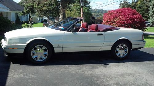 1993 Cadillac Allante Base Convertible 2-Door 4.6L, image 2