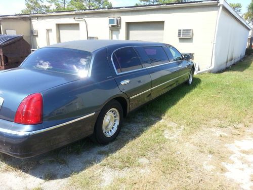 Blue 1999 Lincon towncar 6 pass limo. Good interior, fully serviced, cold air, US $6,500.00, image 4