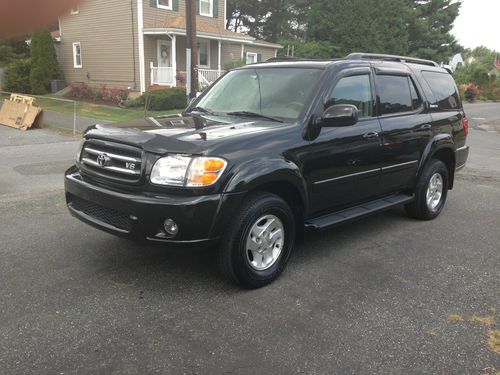 Used 2002 toyota sequoia limited 34k low original miles very rare 4wd black/tan