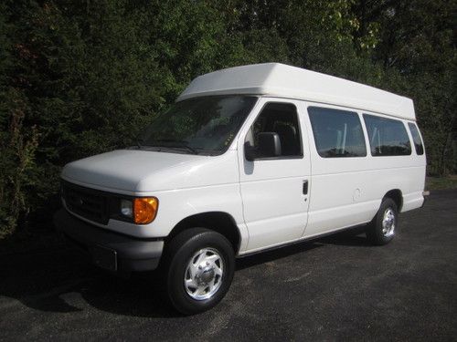 06 ford e-250 extended raised roof hi-top braun wheelchair lift passenger van!