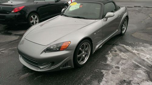 2003 honda s2000 base convertible 2-door 2.0l no reserve!!