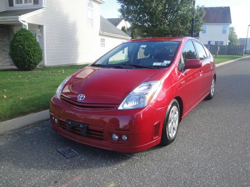 2006 toyota prius, nav, leather, backup cam, aimgain exhaust &amp; body kit, mint