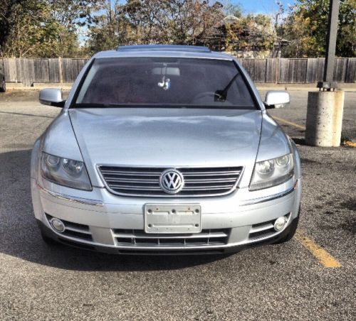 2004 volkswagen phaeton v8 sedan 4-door 4.2l