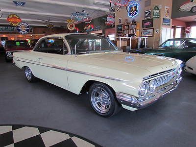 1961 Chevrolet Impala Bubble Top, image 2