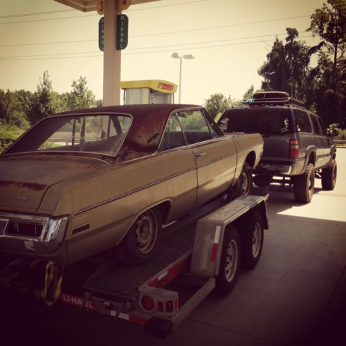 1970 dodge dart swinger hardtop 2-door 5.2l