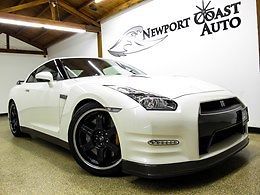 2013 nissan gt-r black edition 545 hp factory warranty until june 2017 one owner