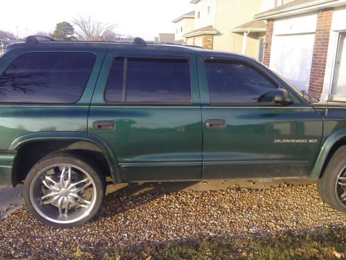 Nice 2001 dodge durango slt sport utility 4-door 4.7l with extras rims,stero