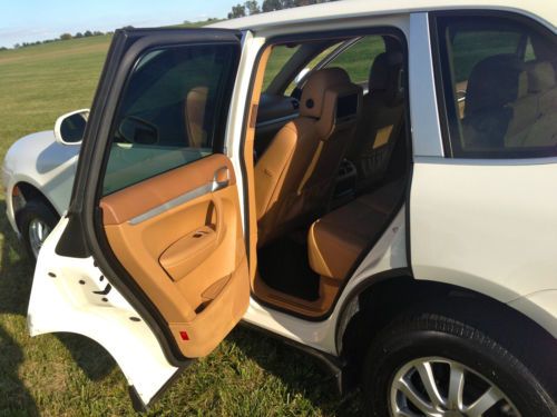 2008 Porsche Cayenne Base Sport Utility 4-Door 3.6L, image 10