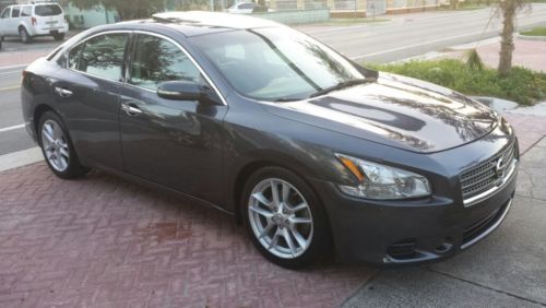 2009 nissan maxima s sedan 4-door 3.5l