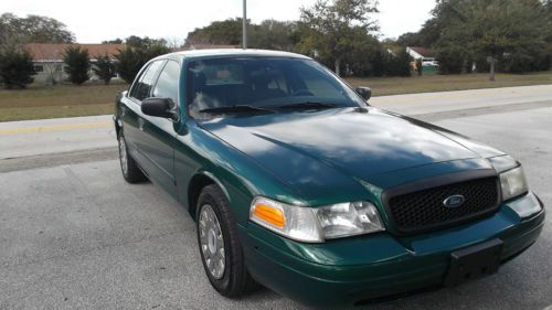 2005 ford crown victoria police interceptor sedan 4-door 4.6l
