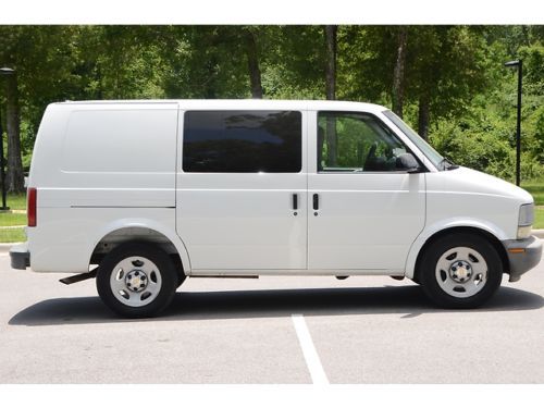 2004 chevrolet astro cargo van 111.2&#034;  one-owner very good condition no reserve