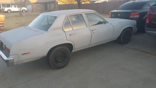 1979 Chevrolet Nova Base Sedan 4-Door 5.7L, image 2