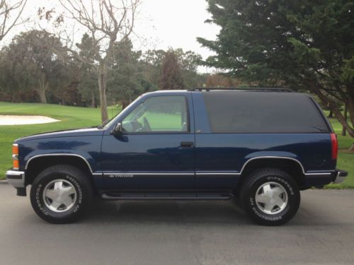 1999 chevrolet tahoe lt, 4wd, 2-door, excellent condition