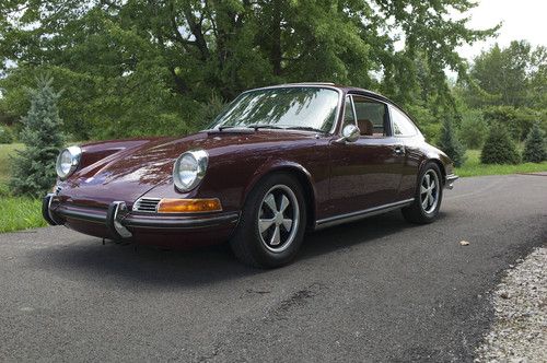 Burgandy &amp; tan 911 s coupe